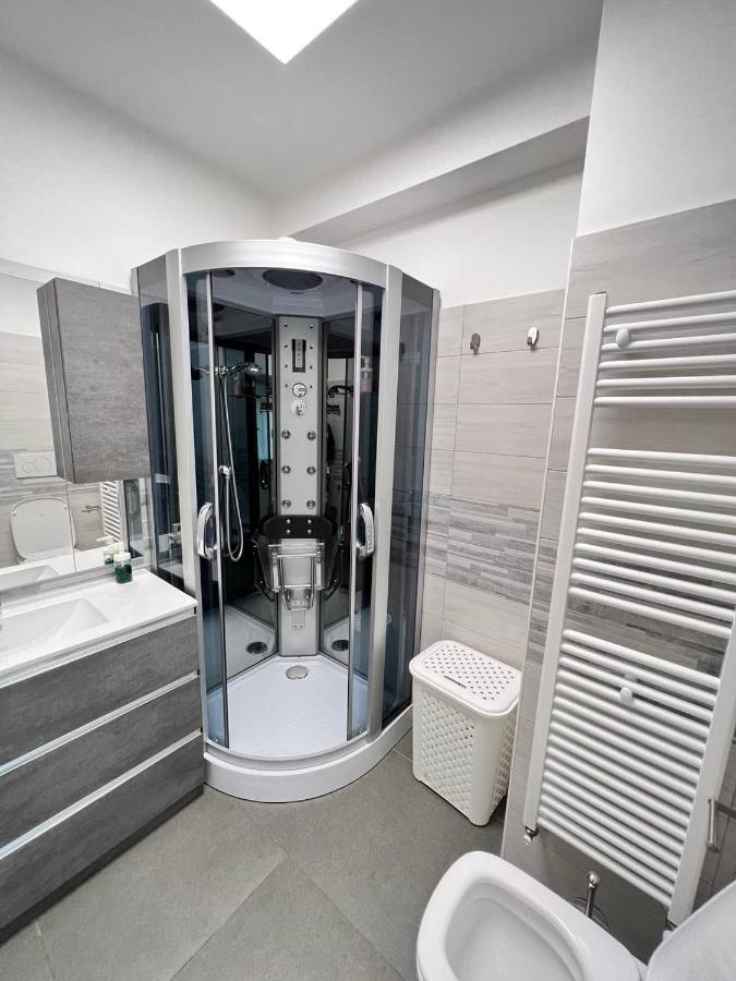 Modern Loft Center Of Turin + Jacuzzi 30M Metro Apartman Collegno Kültér fotó