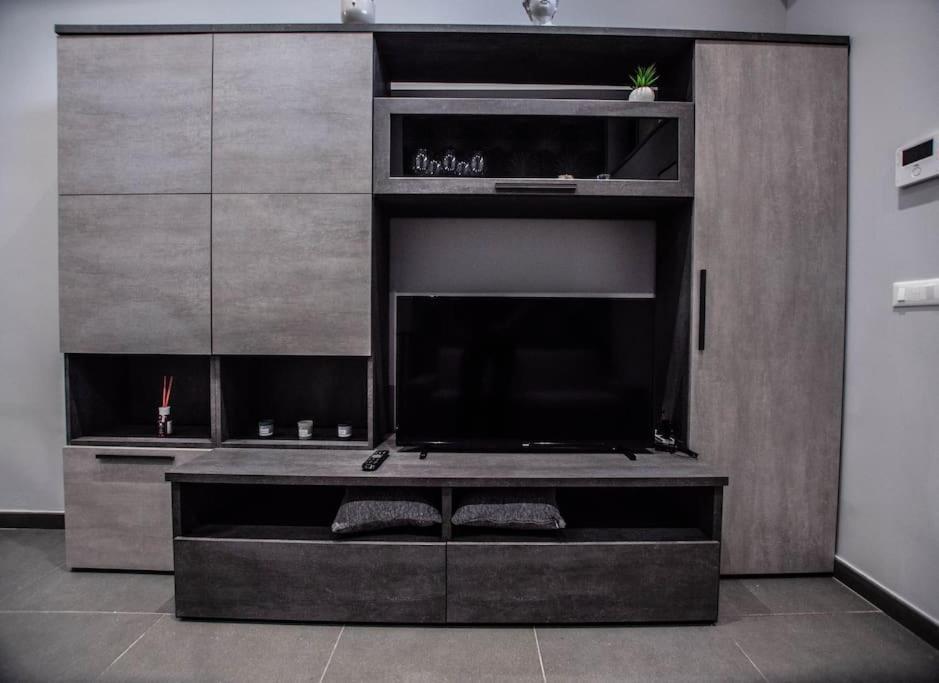Modern Loft Center Of Turin + Jacuzzi 30M Metro Apartman Collegno Kültér fotó