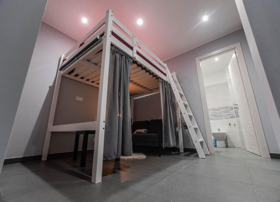Modern Loft Center Of Turin + Jacuzzi 30M Metro Apartman Collegno Kültér fotó
