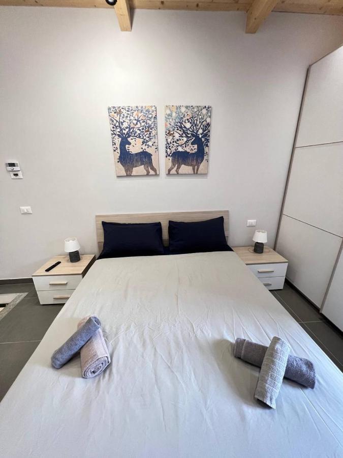 Modern Loft Center Of Turin + Jacuzzi 30M Metro Apartman Collegno Kültér fotó