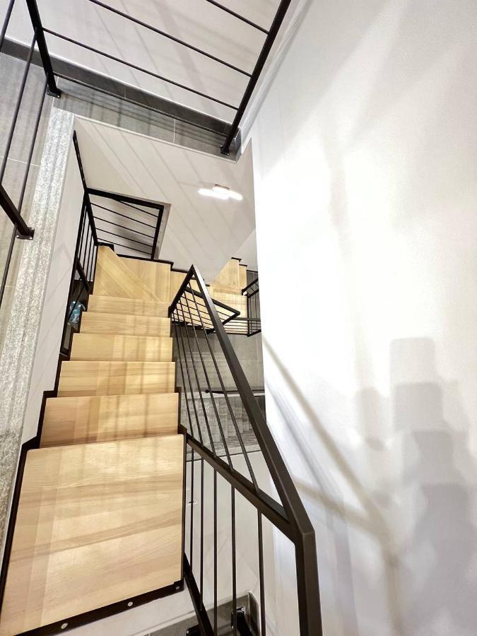 Modern Loft Center Of Turin + Jacuzzi 30M Metro Apartman Collegno Kültér fotó